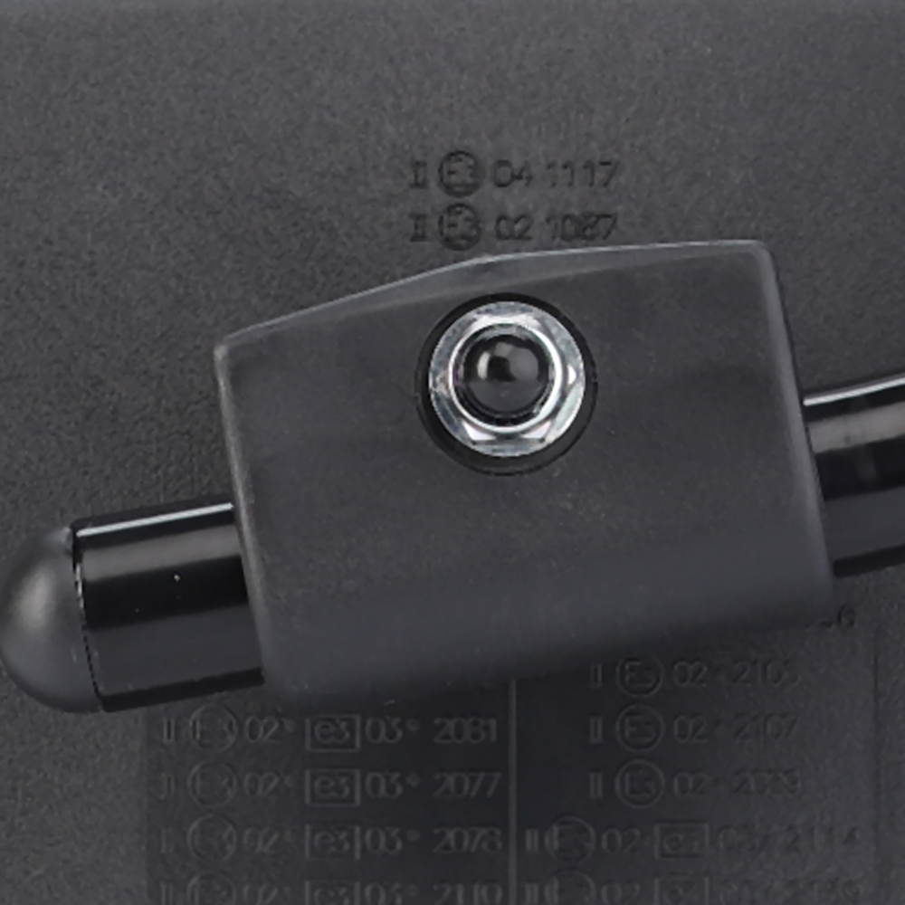 ЛЕВОЕ ЗЕРКАЛО