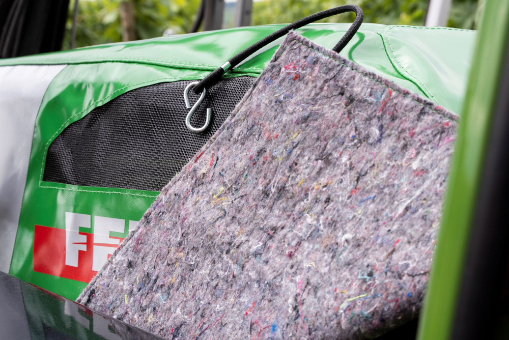 ЗАЩИТНАЯ КРЫШКА ДВИГАТЕЛЯ