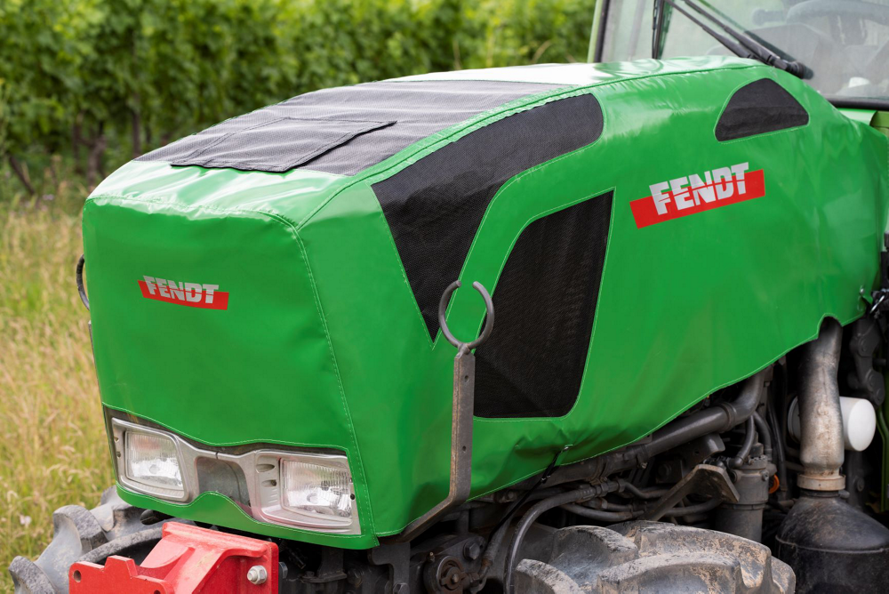 ЗАЩИТНАЯ КРЫШКА ДВИГАТЕЛЯ