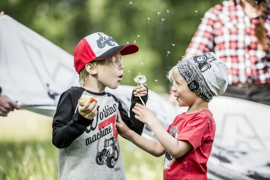 Шапка Valtra Kid'S Grey Tractor
