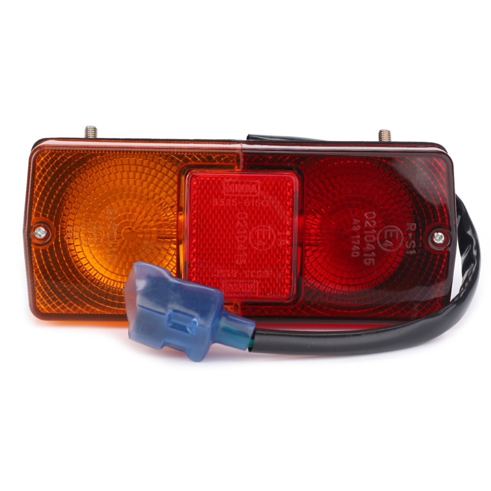 Правый задний фонарь